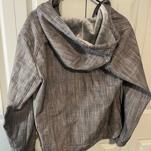 Women’s sofshell jacket